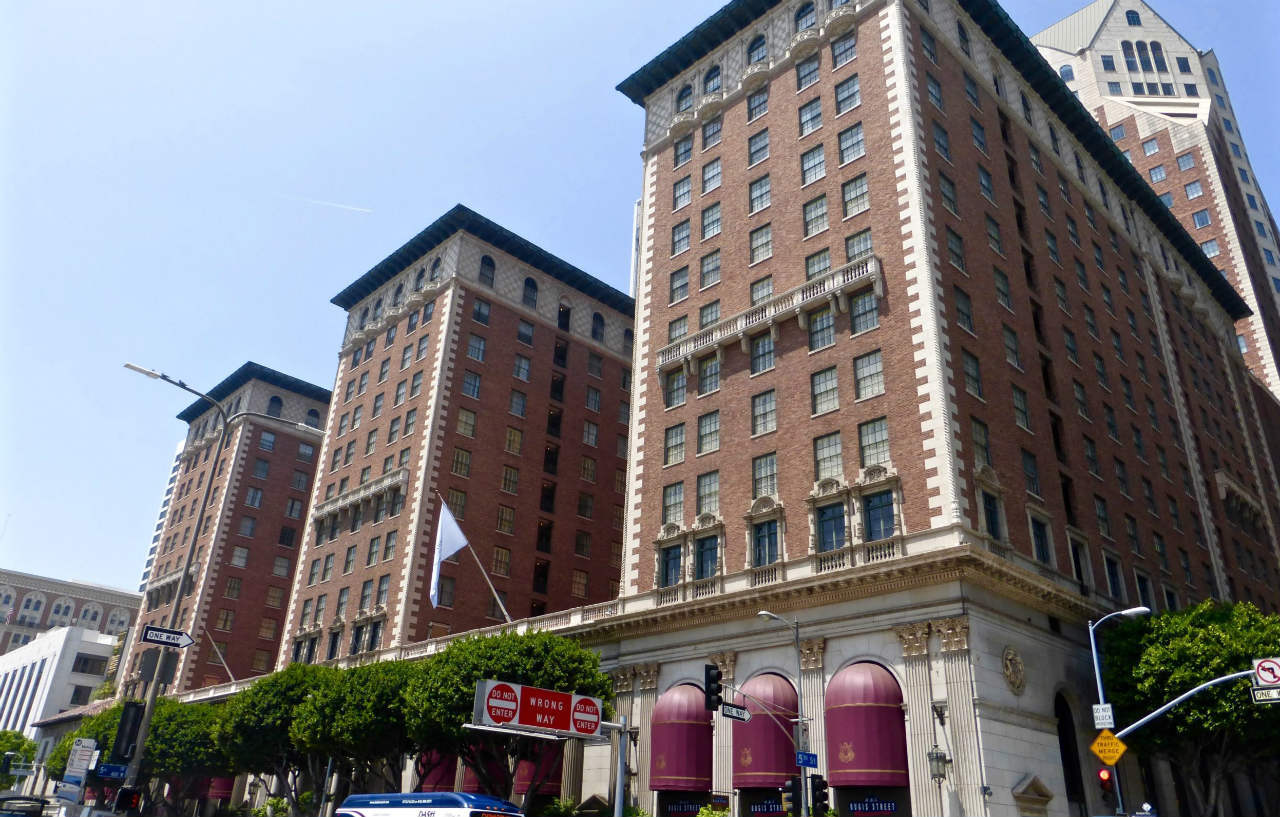 Hotel The Biltmore Los Angeles Extérieur photo